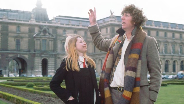 Tom Baker and Lalla Ward at the Louvre during filming of City of Death (c) BBC Studios